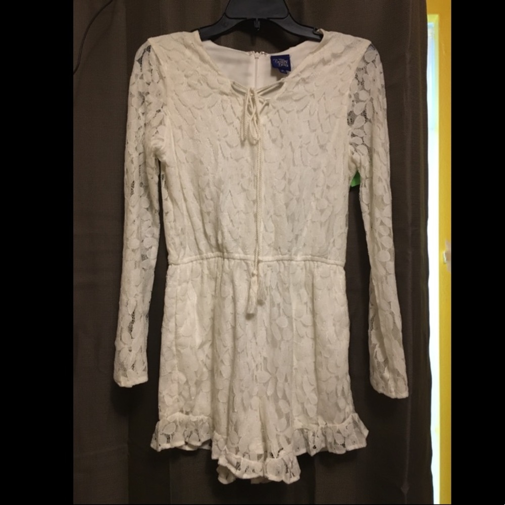 White lace romper